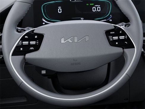 New 2025 Kia Niro SX image 22