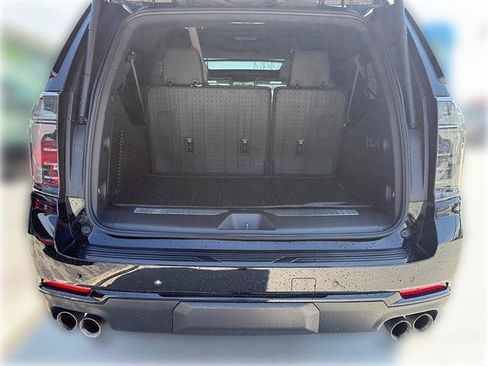 Used 2025 Chevrolet Suburban RST w/ Comfort Package RWD image 5