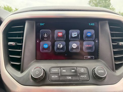 Used 2018 GMC Acadia SLT AWD/4WD image 44