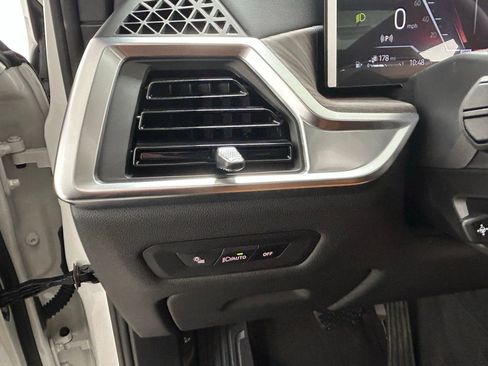 Used 2026 BMW X5 xDrive50e w/ Premium Package image 27