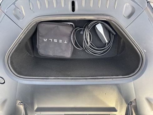 Used 2022 Tesla Model S image 41