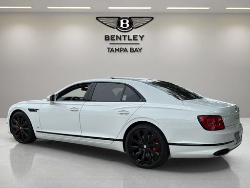 Certified 2022 Bentley Flying Spur V8 AWD/4WD image 3