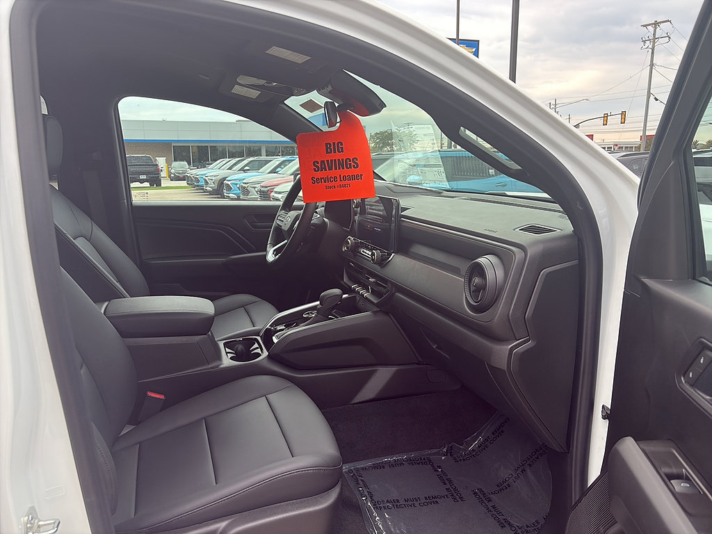 New 2026 Chevrolet Colorado Trail Boss w/ Midnight Edition AWD/4WD image 16