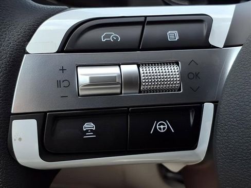 New 2025 Hyundai Tucson SE image 22