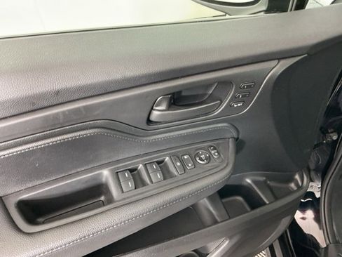 Used 2024 Honda Odyssey EX-L image 13