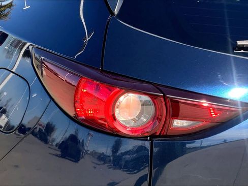 Used 2021 MAZDA CX-5 Touring image 27