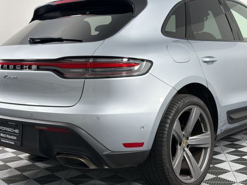 Certified 2024 Porsche Macan AWD/4WD image 26
