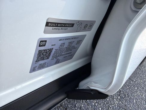 New 2026 Chevrolet Traverse LT FWD image 24