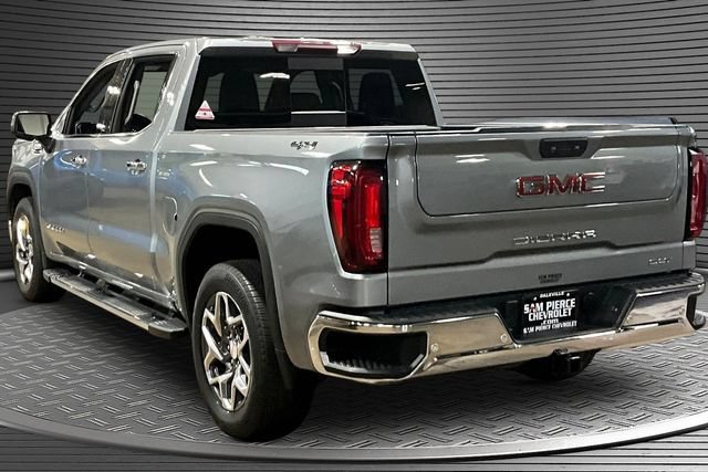Used 2023 GMC Sierra 1500 SLT w/ SLT Premium Plus Package AWD/4WD image 4