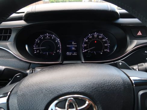Used 2016 Toyota Avalon Touring FWD image 16