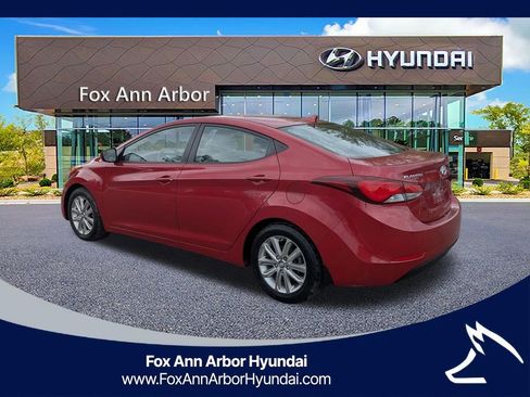 Used 2014 Hyundai Elantra SE w/ Option Group 02 FWD image 3