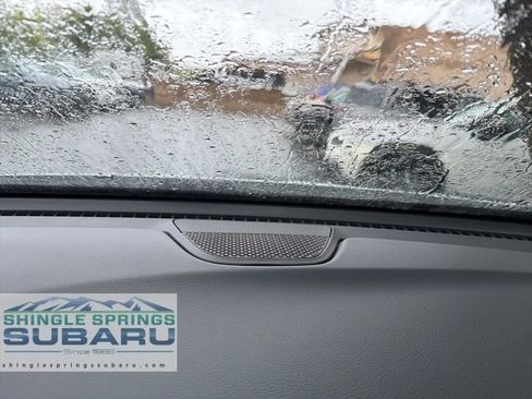 Used 2024 Chrysler Pacifica Touring-L image 42