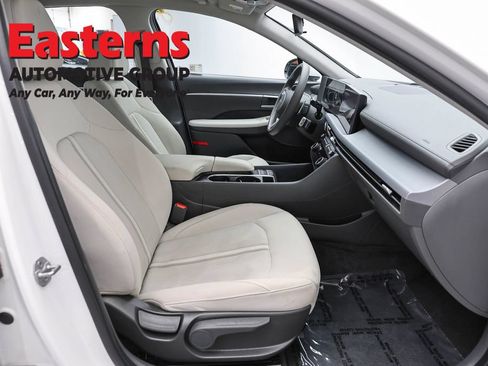 Used 2025 Hyundai Sonata SEL FWD image 25