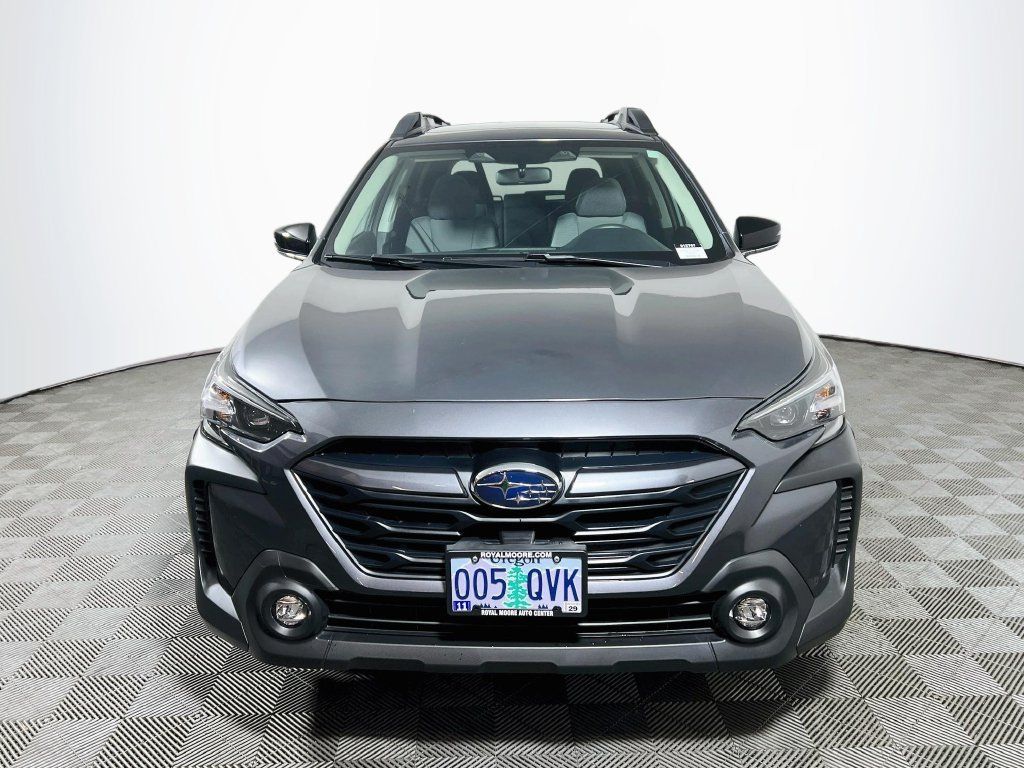 Certified 2025 Subaru Outback Premium AWD/4WD image 2