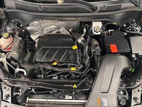 Used 2024 Chevrolet Trax LS FWD image 20