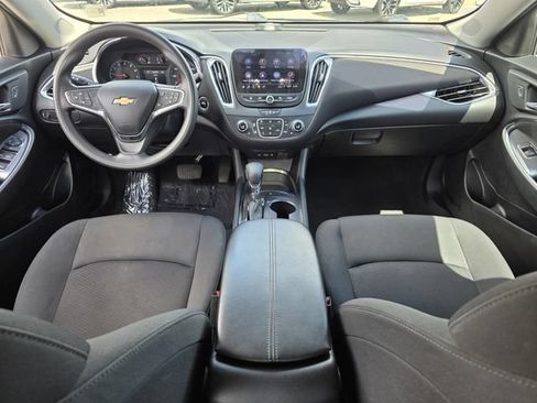 Used 2021 Chevrolet Malibu LT FWD image 8
