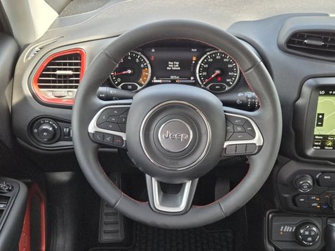 Used 2023 Jeep Renegade Trailhawk AWD/4WD image 79