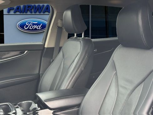Used 2022 Lincoln Nautilus Reserve FWD image 10