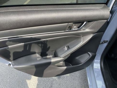 Used 2022 Honda Accord Sport image 18