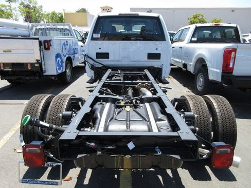 New 2025 Ford F450 XL image 3