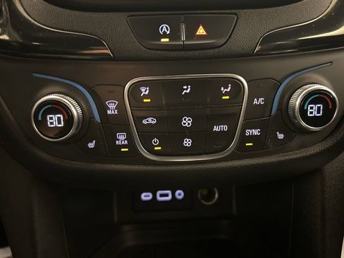 Used 2023 Chevrolet Equinox RS image 11