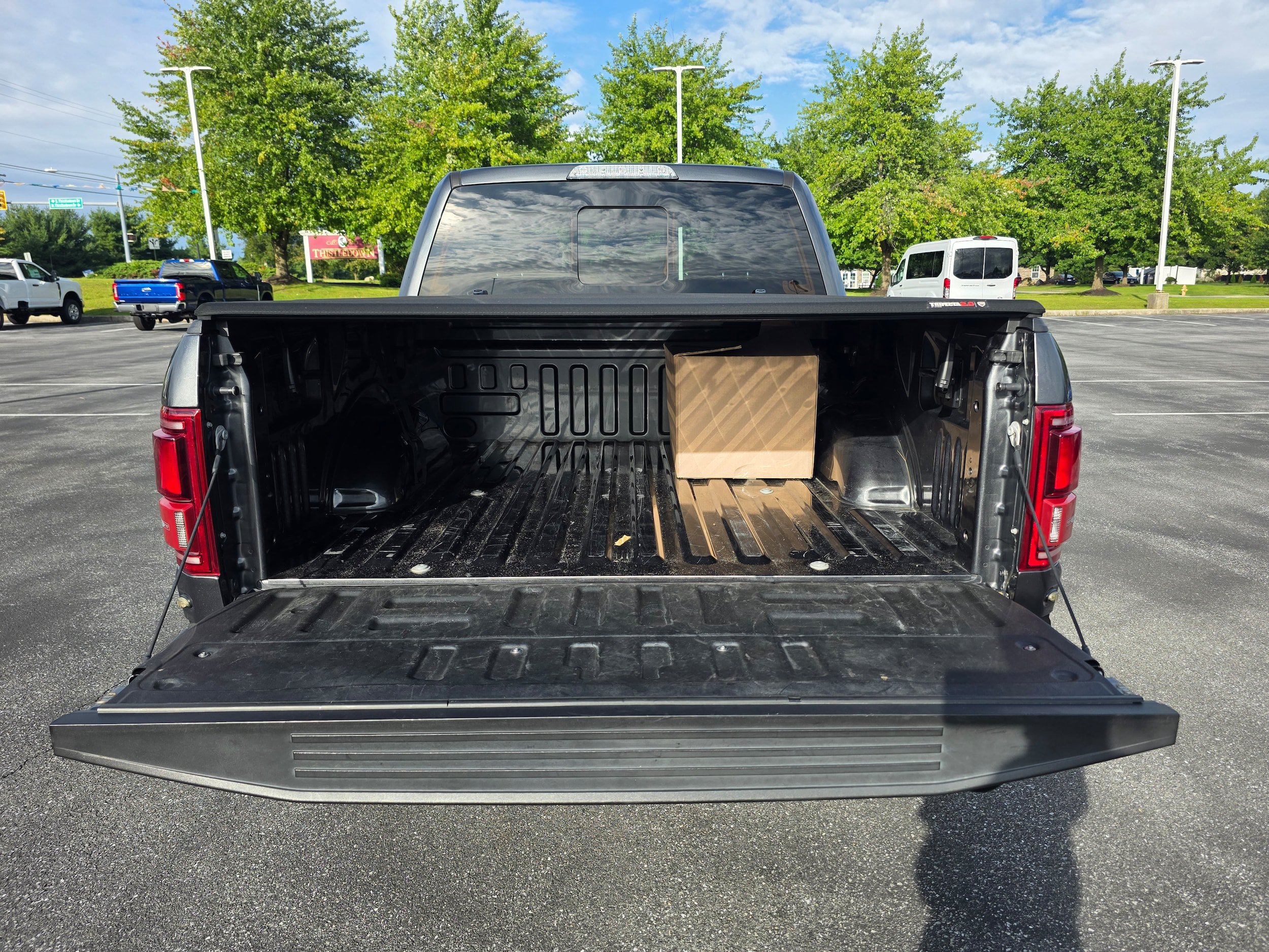 Used 2018 Ford F150 Raptor w/ Equipment Group 801A Mid AWD/4WD image 8