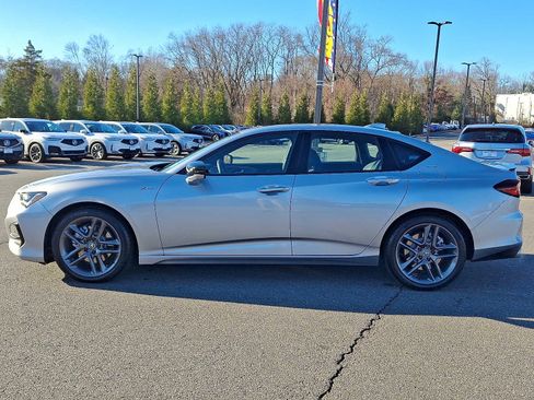 Used 2025 Acura TLX SH-AWD w/ A-SPEC Pkg image 4