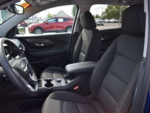 Used 2023 GMC Terrain SLE w/ Driver Convenience Package AWD/4WD image 14