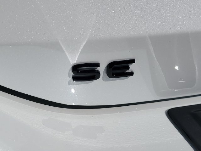 New 2026 Volkswagen Tiguan SE R-Line FWD image 7