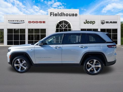 Used 2024 Jeep Grand Cherokee Limited 4xe w/ Luxury Tech Group II AWD/4WD image 7