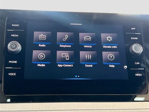 New 2025 Volkswagen Taos SE image 14