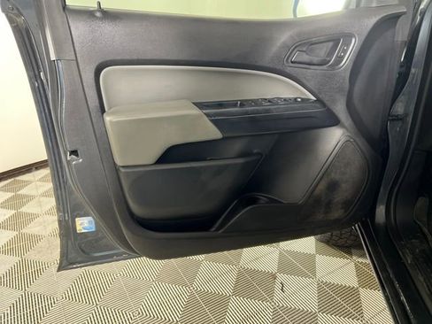 Used 2017 Chevrolet Colorado W/T w/ WT Convenience Package image 10