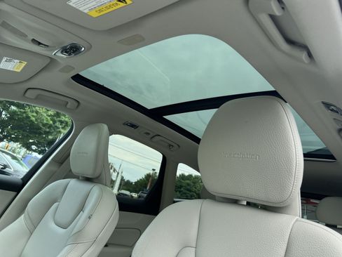 Used 2019 Volvo XC60 T5 Inscription AWD/4WD image 24