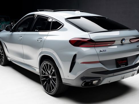 Used 2026 BMW X6 xDrive40i AWD/4WD image 23