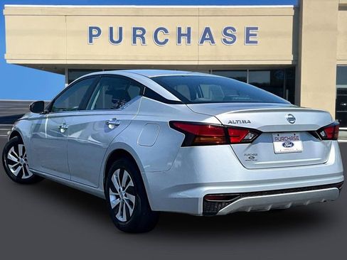 Used 2022 Nissan Altima 2.5 S FWD image 4