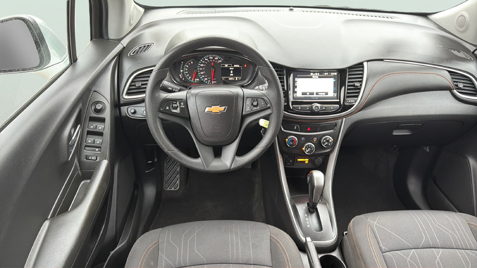 Used 2017 Chevrolet Trax LT FWD image 14
