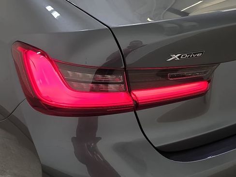 Used 2020 BMW 330i xDrive Sedan w/ Convenience Package AWD/4WD image 32