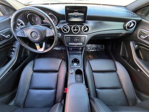 Used 2018 Mercedes-Benz CLA 250 image 15