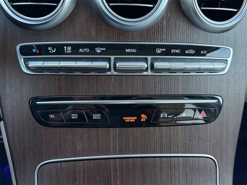 Used 2022 Mercedes-Benz GLC 300 4MATIC image 18