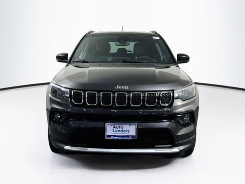 Used 2024 Jeep Compass Limited AWD/4WD image 2