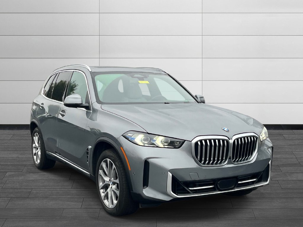 Used 2024 BMW X5 xDrive40i w/ Premium Package AWD/4WD image 7