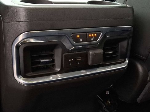 Used 2020 Chevrolet Silverado 1500 High Country image 12