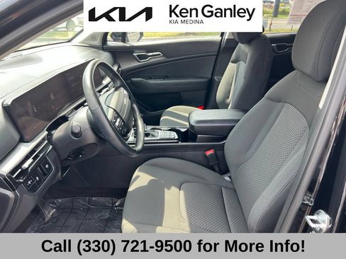 Certified 2026 Kia Sportage LX w/ LX Convenience Package FWD image 42