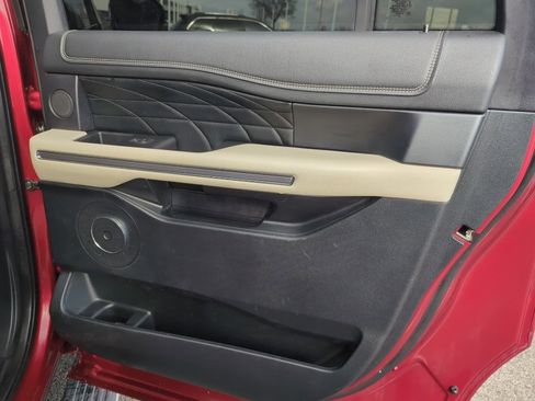 Used 2019 Ford Expedition Max Platinum image 36