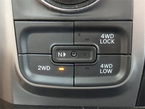 Used 2024 RAM 1500 Classic SLT image 26