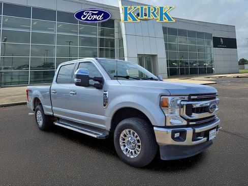 Certified 2022 Ford F250 XLT w/ XLT Premium Package image 3