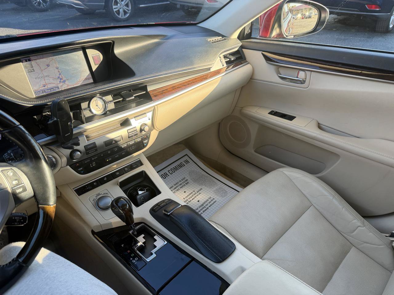 Used 2014 Lexus ES 350 w/ Luxury Package FWD image 21