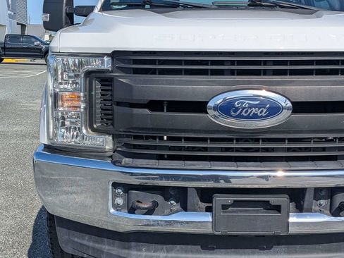 Used 2019 Ford F250 XL w/ XL Value Package AWD/4WD image 9