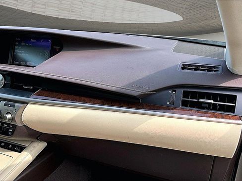 Used 2017 Lexus ES 350 w/ Luxury Package FWD image 14