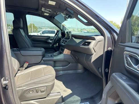 Used 2024 Chevrolet Tahoe High Country AWD/4WD image 34